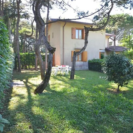 Wonderful Detached With Private Garden Close To The Beach * 比比翁