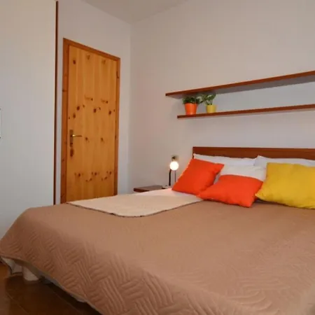 Wonderful Detached With Private Garden Close To The Beach 公寓